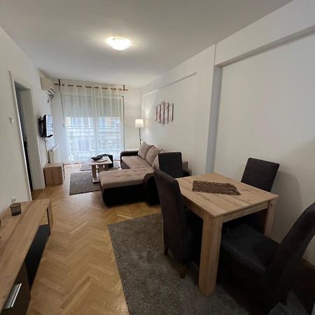 Apartment Dostojevski Novi Sad Exteriör bild